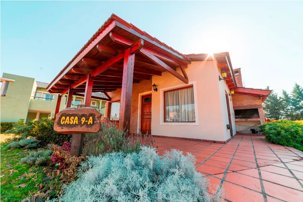 Casa 9-A